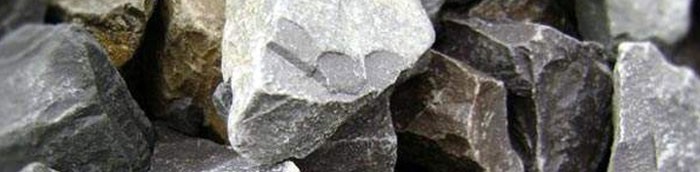 雙輥協(xié)力，碎礦成金：對(duì)輥破碎機(jī)在礦石破碎中